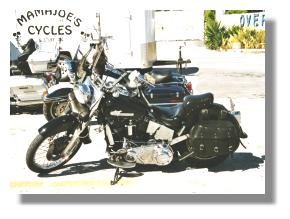 Harley´s ohne Ende - Harley ist Kult - Harley fährt in USA "jeder" im Gegensatz zur Goldwing!